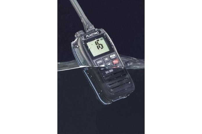 Plastimo VHF SX-350 étanche et compacte