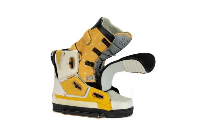 SLINGSHOT WAKE BOOTS Space Mob 2023